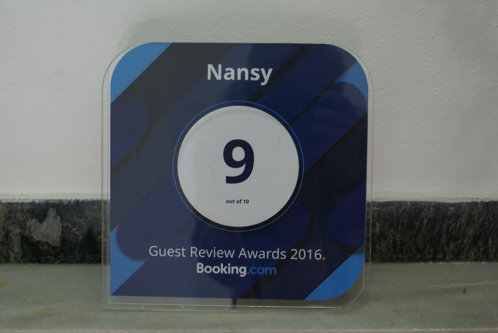Nancy Rooms 斯卡拉卡伦尼斯 外观 照片